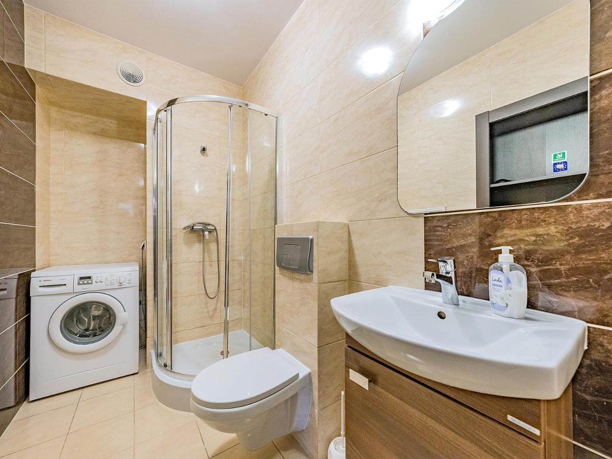 Apartament Z Balkonem I Bezplatnym Parkingiem Γκντανσκ Εξωτερικό φωτογραφία